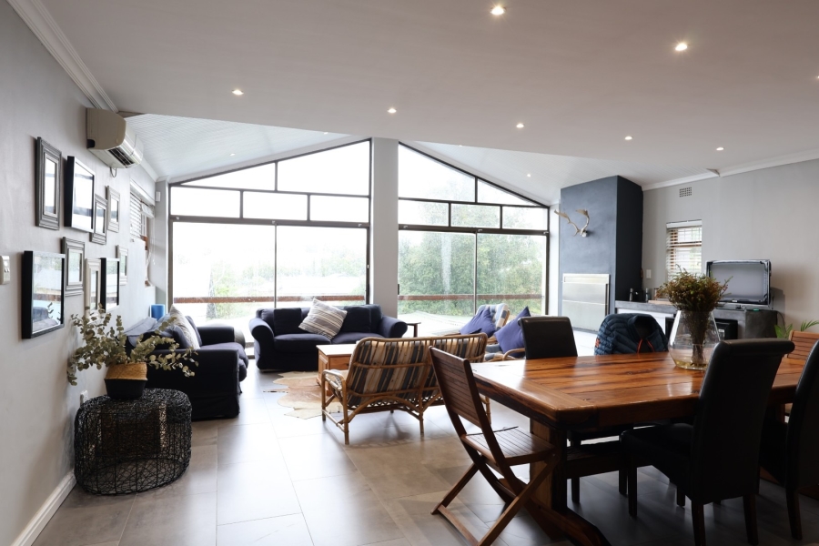 5 Bedroom Property for Sale in Vierlanden Western Cape